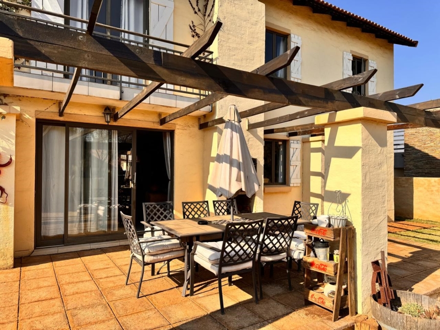 4 Bedroom Property for Sale in La Camargue Private Country Estate North West